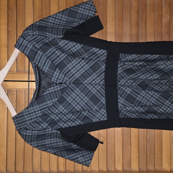 White House Black Market Plaid Sheath Dress Size 0 - Picture 8 of 9